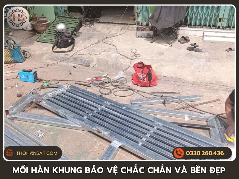 Chi tiết mối hàn khung bảo vệ cửa sổ chắc chắn, mài nhẵn bền đẹp