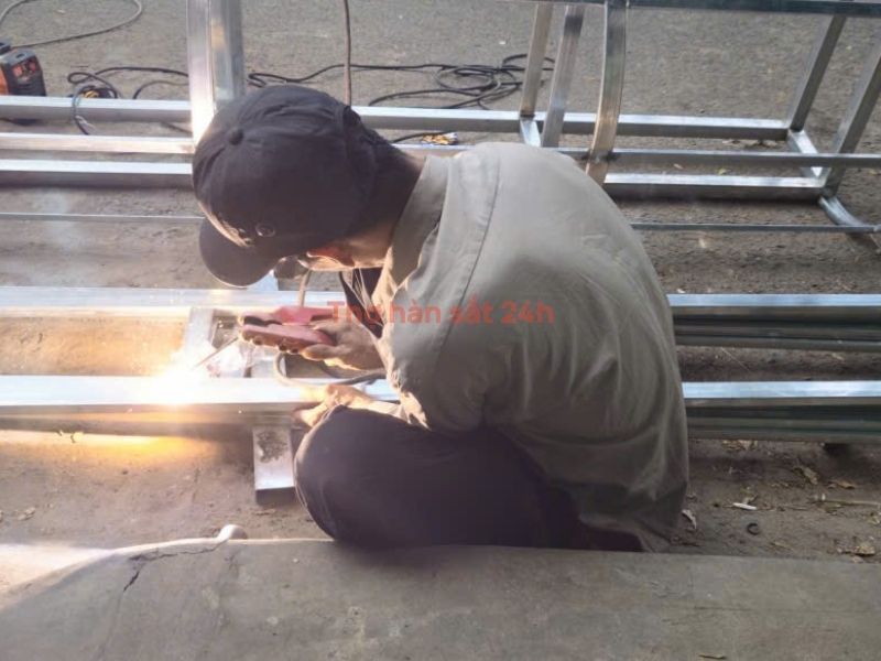 Tin Tức