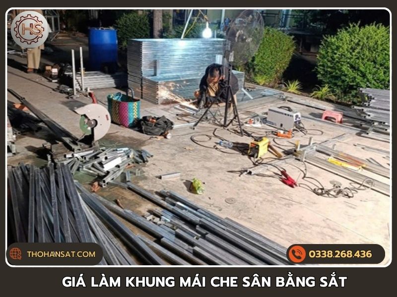 Báo giá chi phí nhân công và vật tư làm khung mái che sân bằng sắt