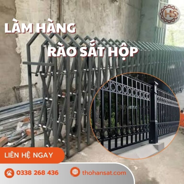 Thợ cơ khí thi công làm hàng rào sắt hộp mạ kẽm bảo vệ an toàn